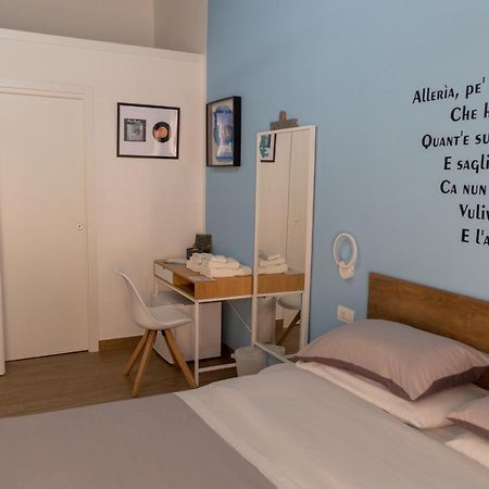 נאפולי Yes I Know My Room - Storico מראה חיצוני תמונה