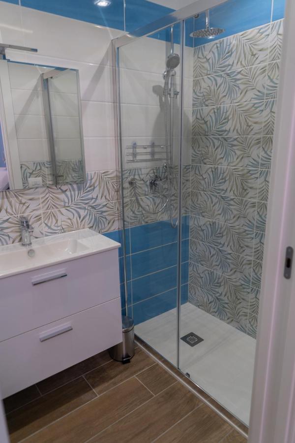 נאפולי Yes I Know My Room - Storico מראה חיצוני תמונה